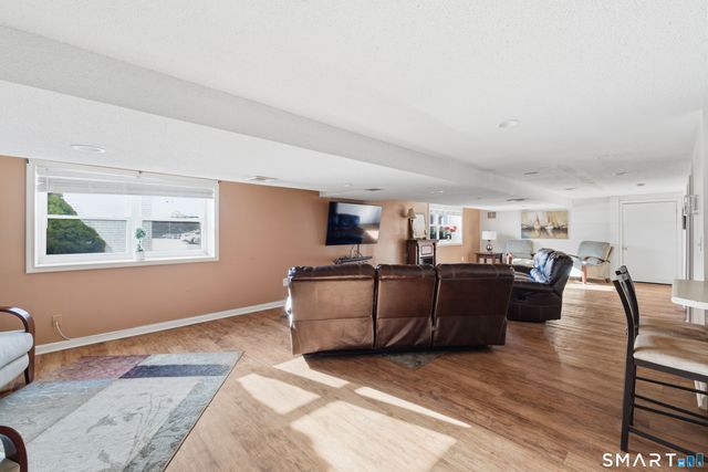 893 Farmington Avenue 5I, West Hartford, CT 06119