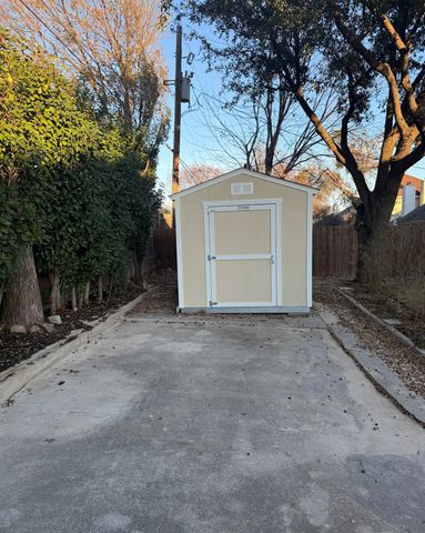 7809 Hightower Drive, North Richland Hills, TX 76182