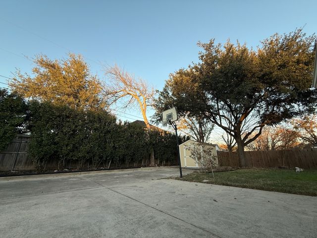 7809 Hightower Drive, North Richland Hills, TX 76182