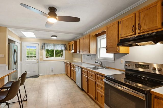 223 Linwood St, Lynn, MA 01905