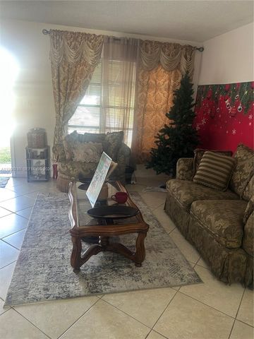 5715 NW 85th Ave, Tamarac, FL 33321