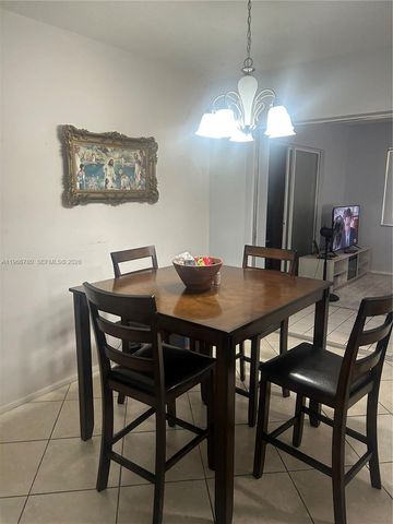 5715 NW 85th Ave, Tamarac, FL 33321