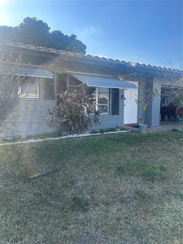 5715 NW 85th Ave, Tamarac, FL 33321