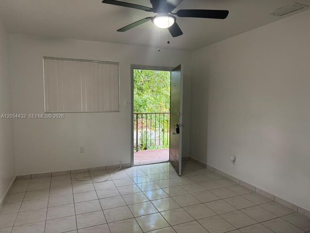642 E 2nd Avenue B, Hialeah, FL 33010
