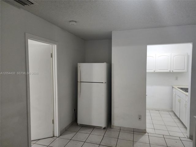 642 E 2nd Avenue B, Hialeah, FL 33010