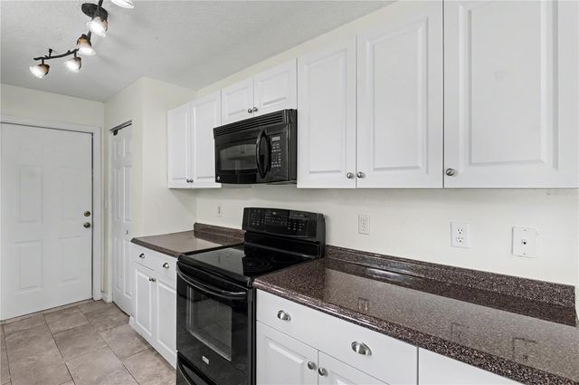 6435 NW 61ST STREET, Ocala, FL 34482