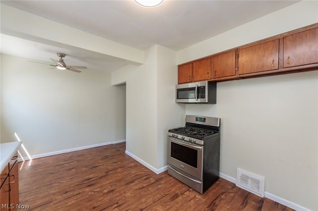 4004 E 41st Street, Newburgh Heights, OH 44105
