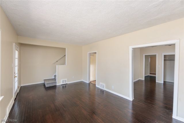 4004 E 41st Street, Newburgh Heights, OH 44105