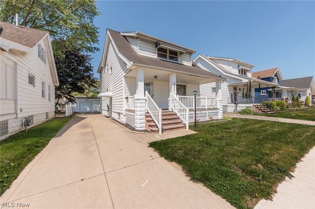 4004 E 41st Street, Newburgh Heights, OH 44105