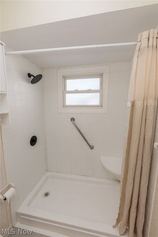 4004 E 41st Street, Newburgh Heights, OH 44105