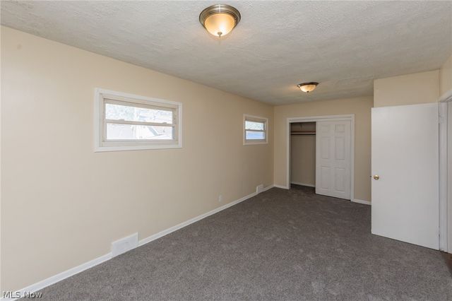 4004 E 41st Street, Newburgh Heights, OH 44105
