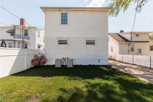 4004 E 41st Street, Newburgh Heights, OH 44105