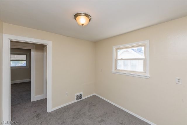 4004 E 41st Street, Newburgh Heights, OH 44105