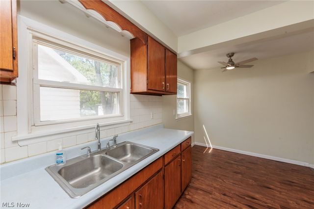 4004 E 41st Street, Newburgh Heights, OH 44105