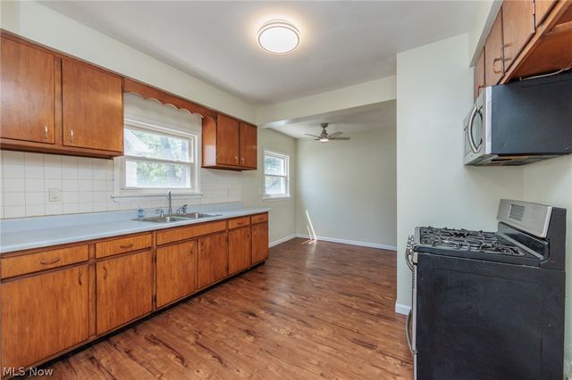 4004 E 41st Street, Newburgh Heights, OH 44105