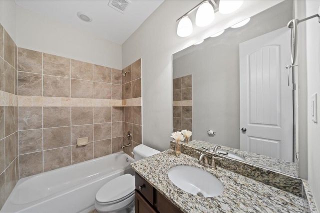 8544 WOODLAND ROSE CIR S, Memphis, TN 38016