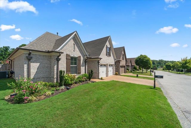 8544 WOODLAND ROSE CIR S, Memphis, TN 38016