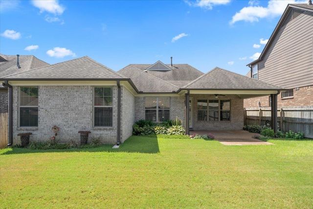 8544 WOODLAND ROSE CIR S, Memphis, TN 38016