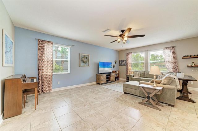 8425 NANDINA DRIVE, Sarasota, FL 34240