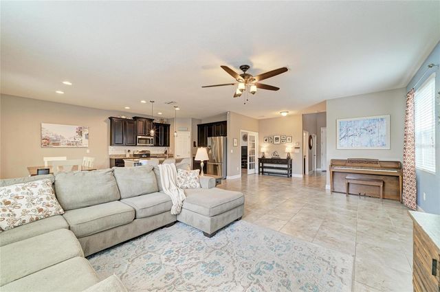 8425 NANDINA DRIVE, Sarasota, FL 34240