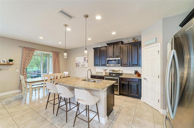 8425 NANDINA DRIVE, Sarasota, FL 34240