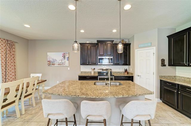 8425 NANDINA DRIVE, Sarasota, FL 34240