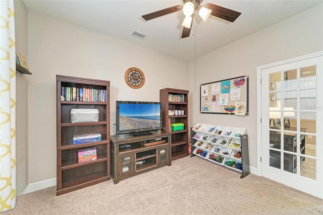 8425 NANDINA DRIVE, Sarasota, FL 34240