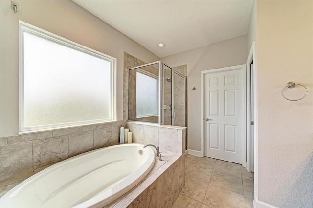 8425 NANDINA DRIVE, Sarasota, FL 34240