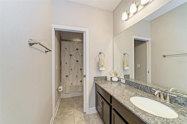 8425 NANDINA DRIVE, Sarasota, FL 34240