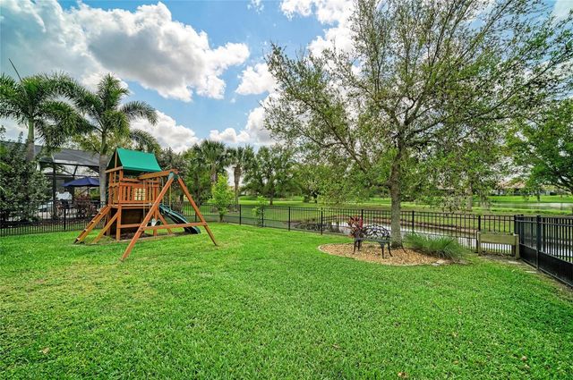 8425 NANDINA DRIVE, Sarasota, FL 34240