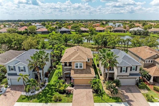 8425 NANDINA DRIVE, Sarasota, FL 34240