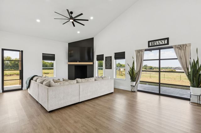 2436 Fm 1566 W, Celeste, TX 75423