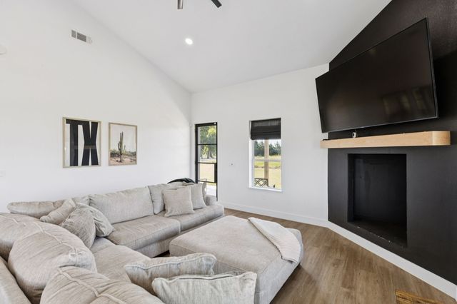 2436 Fm 1566 W, Celeste, TX 75423