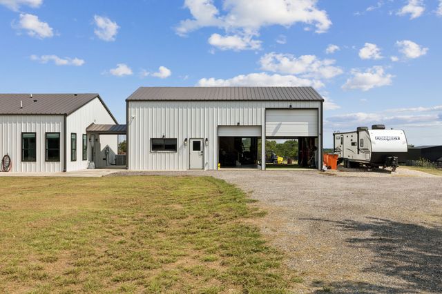 2436 Fm 1566 W, Celeste, TX 75423