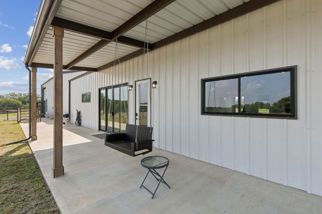 2436 Fm 1566 W, Celeste, TX 75423
