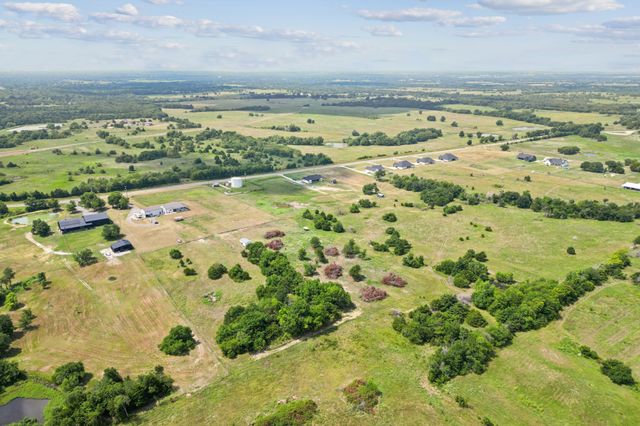 2436 Fm 1566 W, Celeste, TX 75423