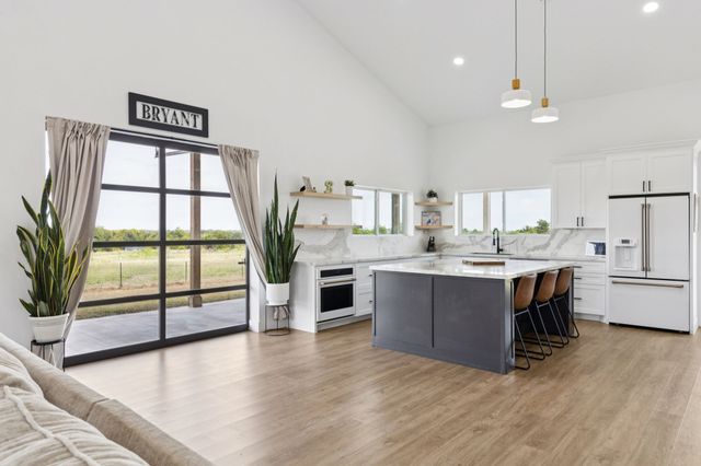 2436 Fm 1566 W, Celeste, TX 75423