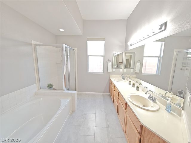 9522 Teton Vista Avenue, Las Vegas, NV 89117