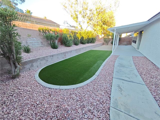 9522 Teton Vista Avenue, Las Vegas, NV 89117