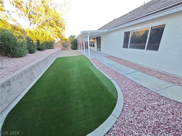 9522 Teton Vista Avenue, Las Vegas, NV 89117