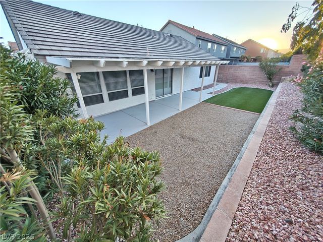 9522 Teton Vista Avenue, Las Vegas, NV 89117