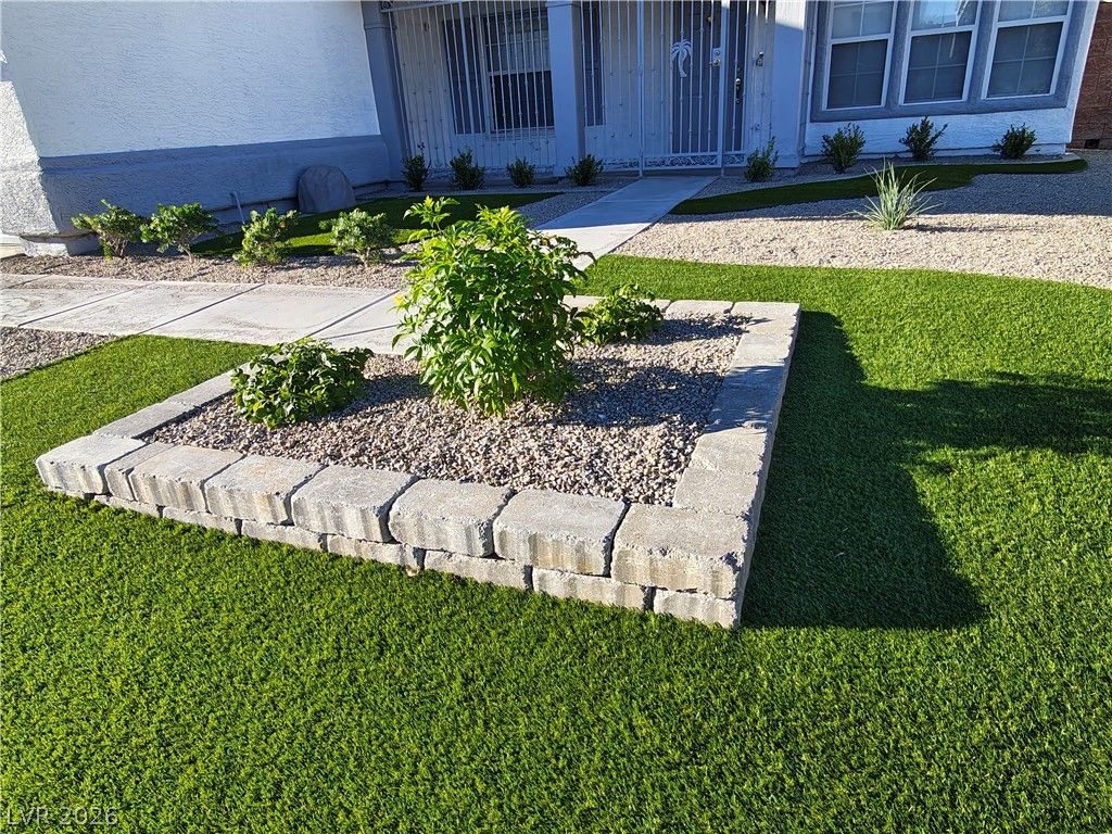 9522 Teton Vista Avenue, Las Vegas, NV 89117 — photo 4