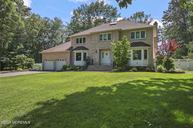 58 Jeanine Court, Manalapan, NJ 07726
