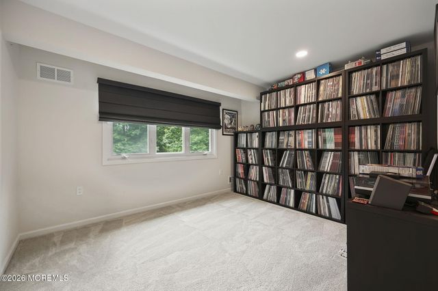 58 Jeanine Court, Manalapan, NJ 07726