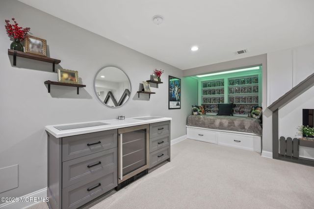58 Jeanine Court, Manalapan, NJ 07726