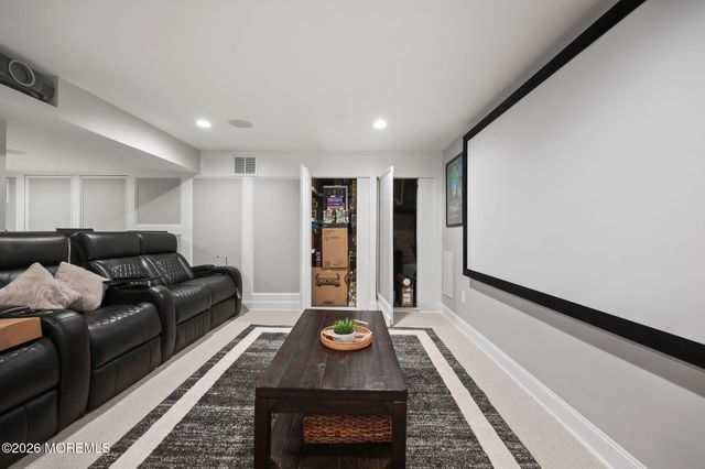 58 Jeanine Court, Manalapan, NJ 07726