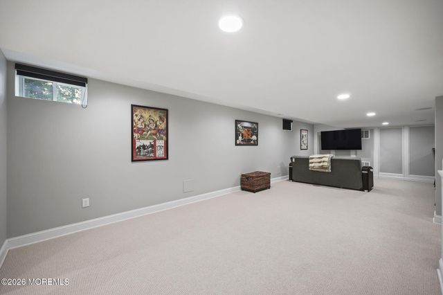 58 Jeanine Court, Manalapan, NJ 07726