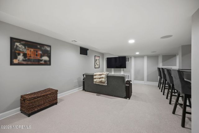 58 Jeanine Court, Manalapan, NJ 07726