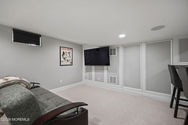58 Jeanine Court, Manalapan, NJ 07726