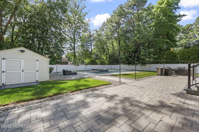 58 Jeanine Court, Manalapan, NJ 07726